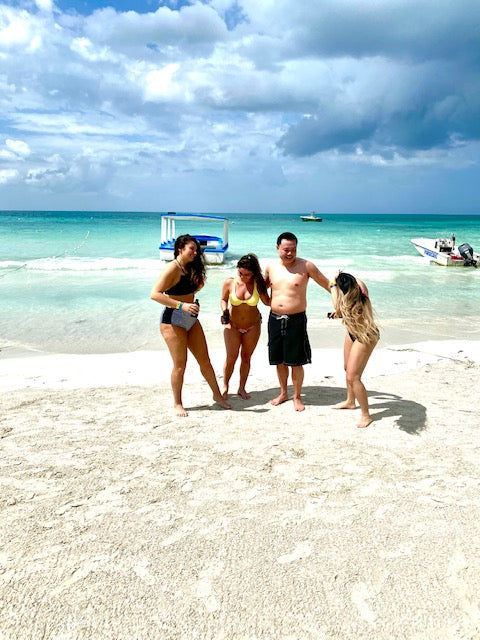 Friends on their beach tour in Negril