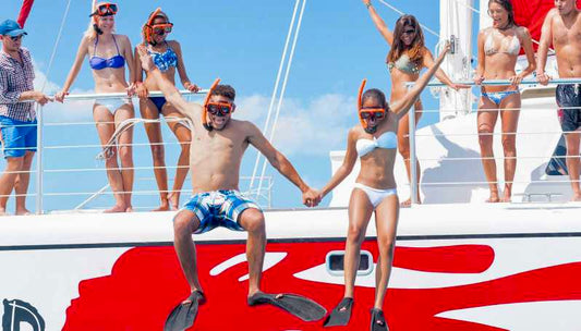 Negril: Catamaran Cruise / Party Boat Ride with Snorkeling Tour