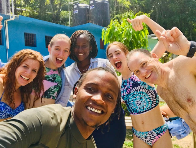 Group picture at Blue Hole